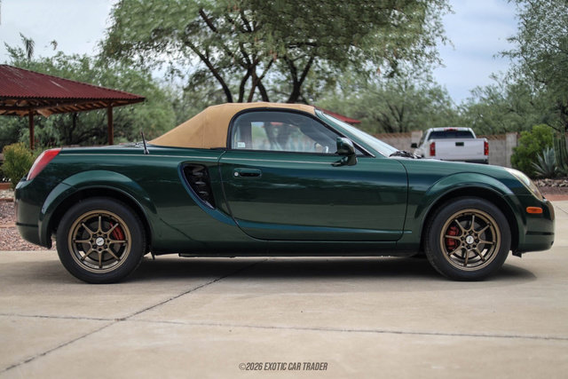 Used 2002 Toyota MR2 RWD image 19