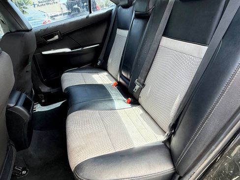 Used 2012 Toyota Camry SE FWD image 24