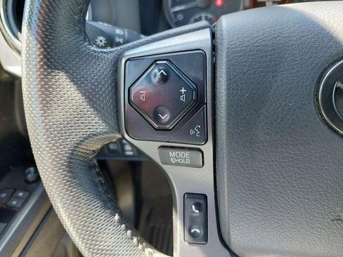 Used 2023 Toyota Tacoma TRD Off-Road w/ TRD Premium Off Road Package AWD/4WD image 39