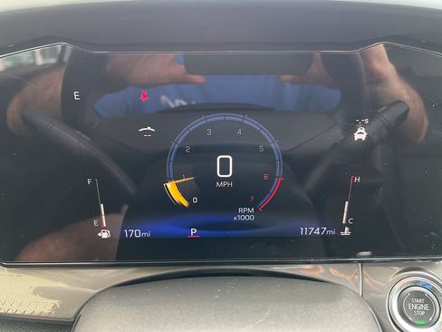 Used 2025 Chevrolet Trax ACTIV w/ Sunroof Package FWD image 15
