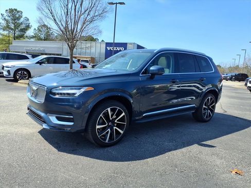 Used 2023 Volvo XC90 B5 Plus image 9
