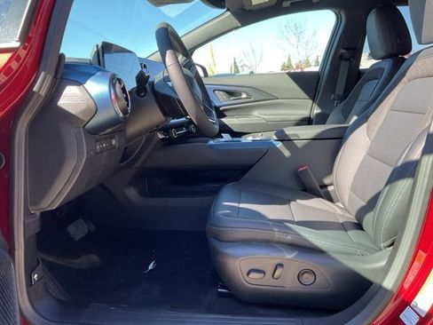 New 2026 Chevrolet Equinox EV LT image 10