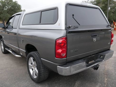 Used 2008 Dodge Ram 1500 Truck SLT RWD image 4