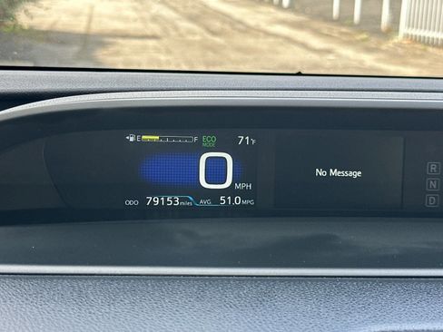 Used 2020 Toyota Prius LE image 29