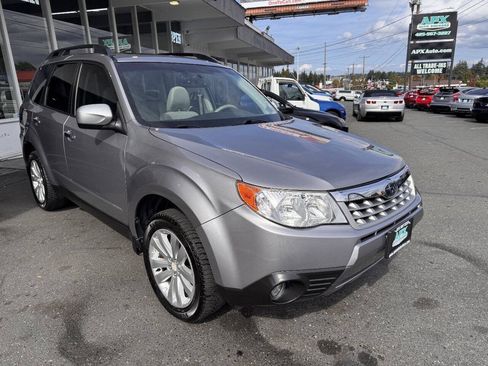 Used 2011 Subaru Forester 2.5X Premium AWD/4WD image 10