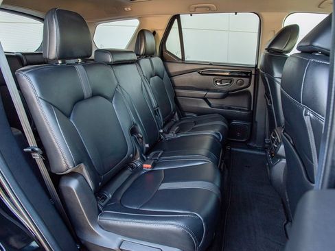 Used 2025 Honda Pilot EX-L image 20