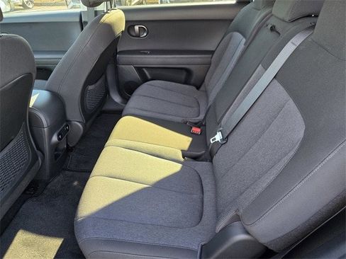 Certified 2025 Hyundai Ioniq 5 SE image 17