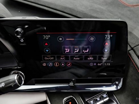 Used 2023 Chevrolet Corvette Z06 w/ Z07 Performance Package image 90