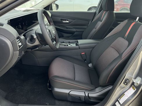New 2026 Nissan Sentra SR w/ Floor Mat Package image 15