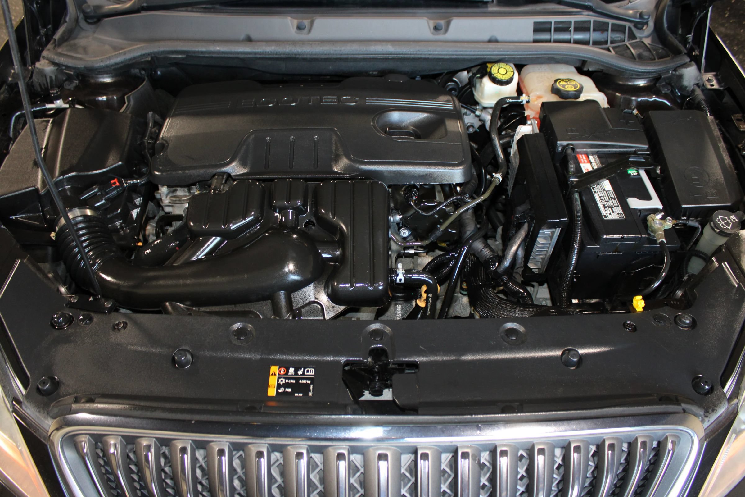 Used 2013 Buick Verano Leather FWD image 36