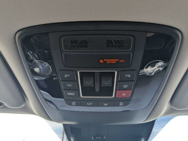 Certified 2026 Kia Carnival Hybrid FWD image 24