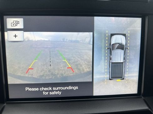 Used 2018 Ford F350 Lariat w/ Chrome Package image 17