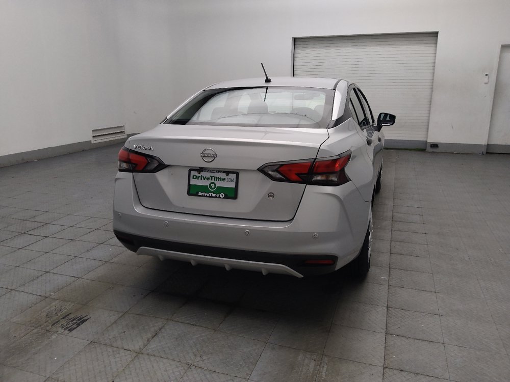 Used 2025 Nissan Versa S FWD image 9