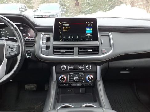 Used 2022 GMC Yukon SLT w/ SLT Luxury Package AWD/4WD image 12