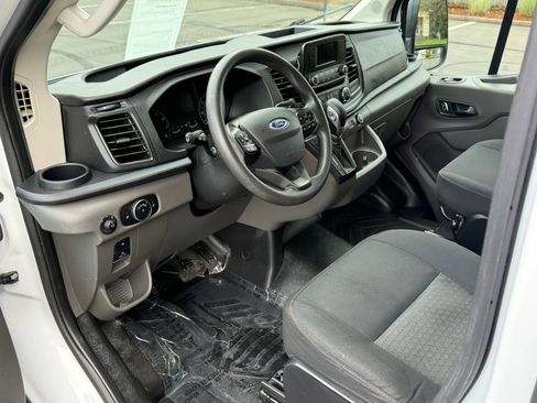 Used 2022 Ford Transit 250 Low Roof RWD image 12