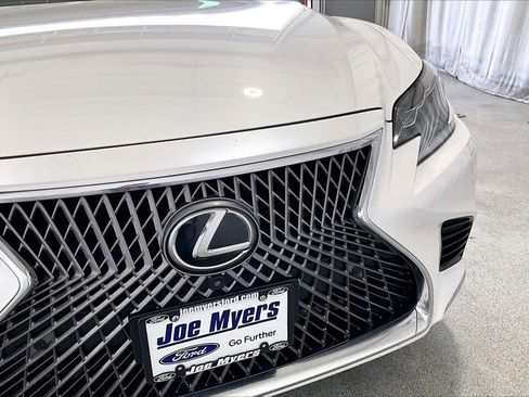 Used 2018 Lexus LS 500 w/ Luxury Package image 7