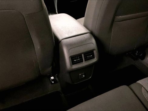 Used 2024 Chevrolet Equinox LT FWD image 10