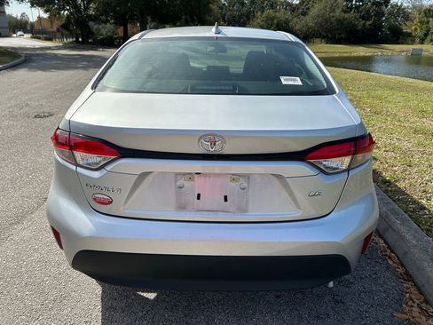 Certified 2025 Toyota Corolla LE image 4