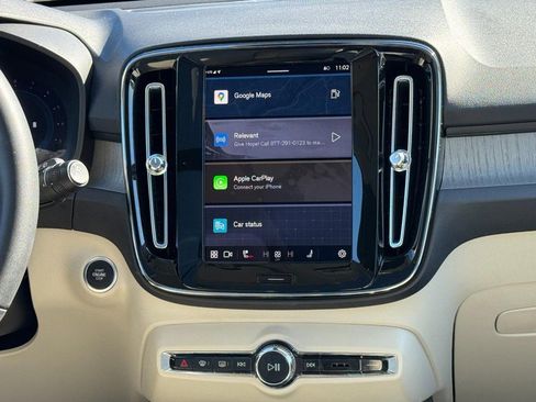 Certified 2023 Volvo XC40 B5 Plus w/ Driver Assist Package image 14