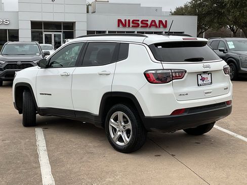 Used 2023 Jeep Compass Latitude image 7