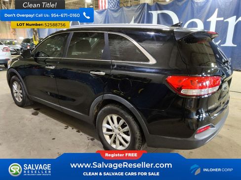 Used 2016 Kia Sorento FWD w/ LX Convenience Package image 3
