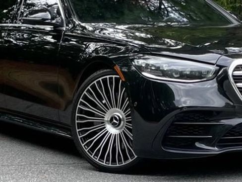 Used 2021 Mercedes-Benz S 580 4MATIC Sedan w/ AMG Line image 10