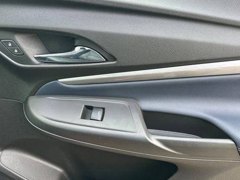 Used 2022 Chevrolet Bolt EUV Premier w/ Sun & Sound Package image 21