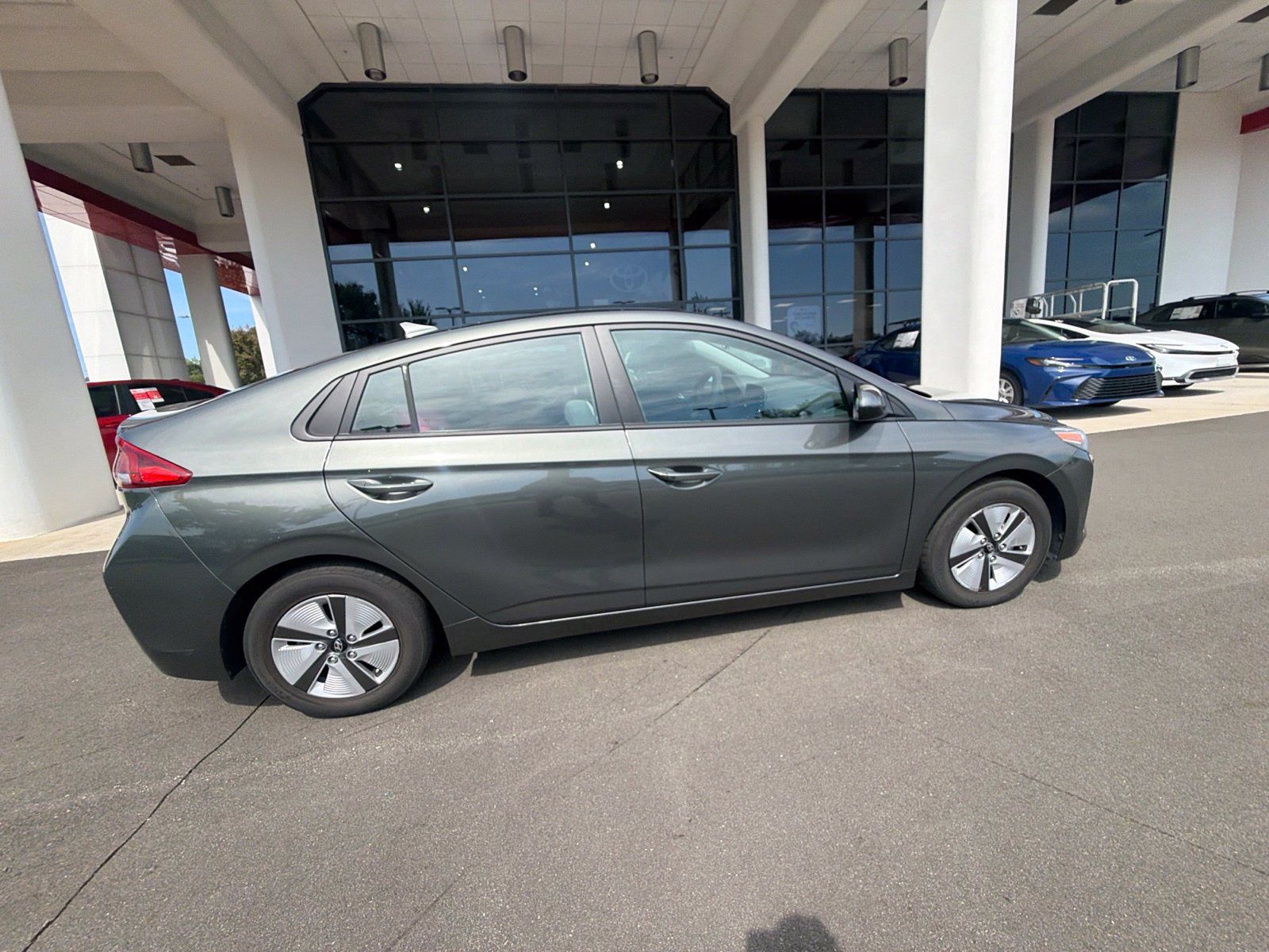 Used 2022 Hyundai Ioniq Blue FWD image 10