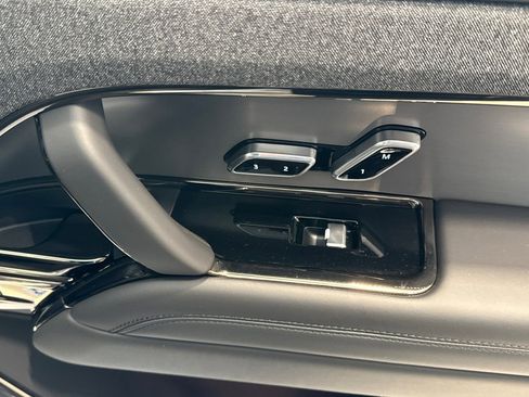 New 2026 Land Rover Range Rover Sport SE AWD/4WD image 19