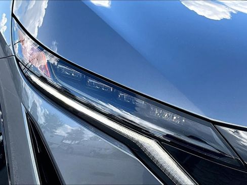 Used 2023 Nissan Ariya FWD image 27