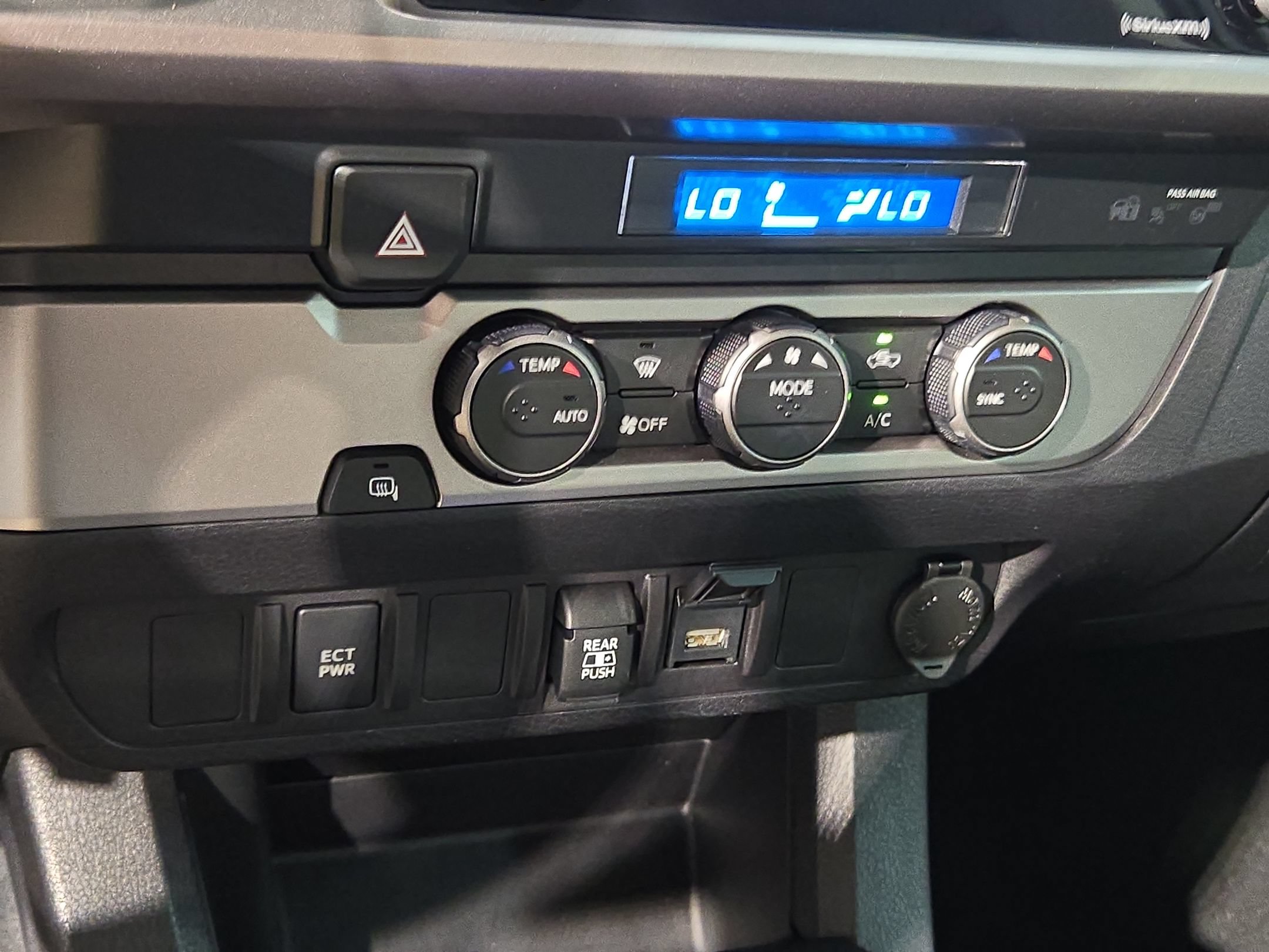 Used 2022 Toyota Tacoma SR5 RWD image 30