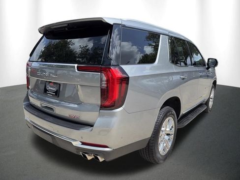 Used 2025 GMC Yukon Denali AWD/4WD image 17