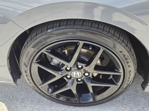 Used 2025 Honda Civic Sport image 9
