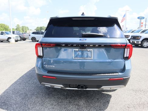 New 2025 Ford Explorer Active w/ Active Comfort Package image 3