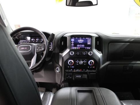 Used 2019 GMC Sierra 1500 SLT AWD/4WD image 32