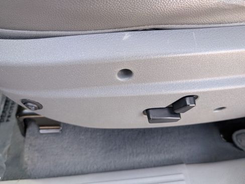 Used 2007 Chrysler Aspen Limited w/ Trailer Tow Group image 11