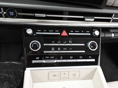 New 2026 Hyundai Santa Fe SE FWD image 18