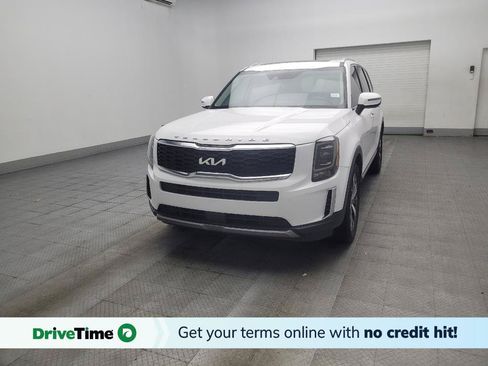 Used 2022 Kia Telluride S FWD image 1