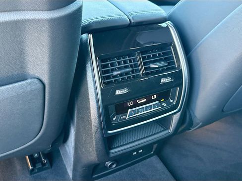 Used 2025 BMW X5 sDrive40i image 25