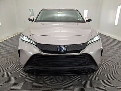 Certified 2023 Toyota Venza LE image 28