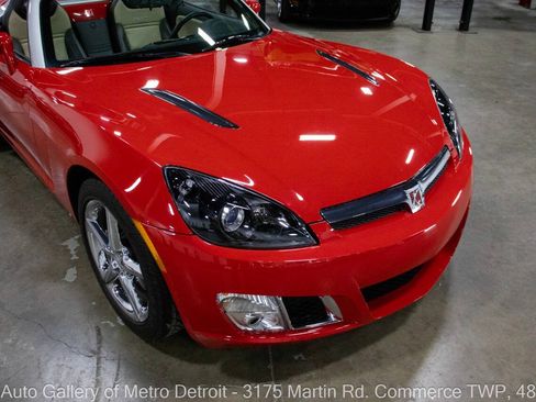 Used 2009 Saturn Sky Red Line RWD image 14