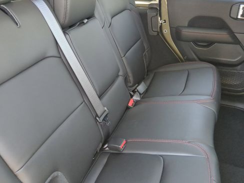 New 2025 Jeep Wrangler Rubicon w/ Steel Bumper Group image 18