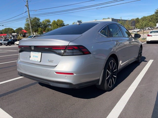 Used 2023 Honda Accord Touring image 11