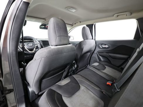 Used 2014 Jeep Cherokee Latitude FWD image 14