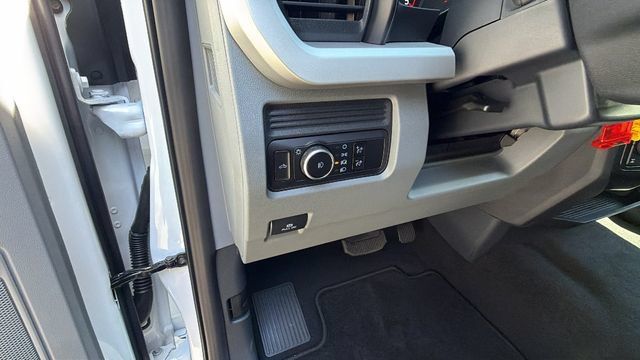 New 2026 Ford F250 XLT w/ FX4 Off-Road Package AWD/4WD image 31