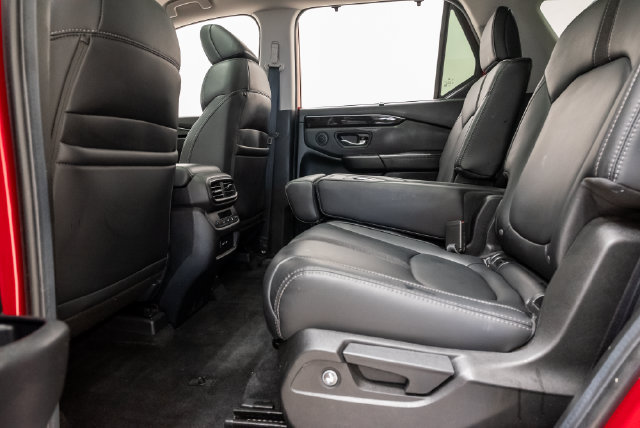 Used 2025 Honda Pilot Touring image 28
