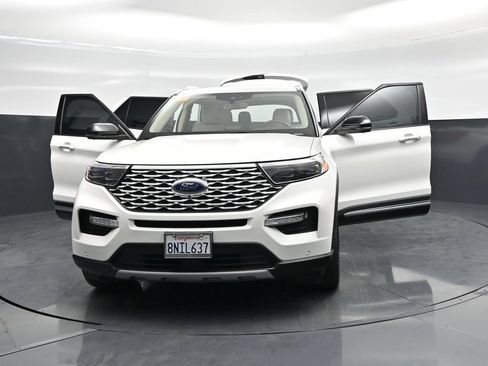 Used 2020 Ford Explorer Platinum w/ Premium Technology Package AWD/4WD image 35