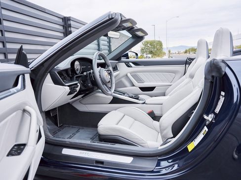 Used 2021 Porsche 911 Turbo S image 28