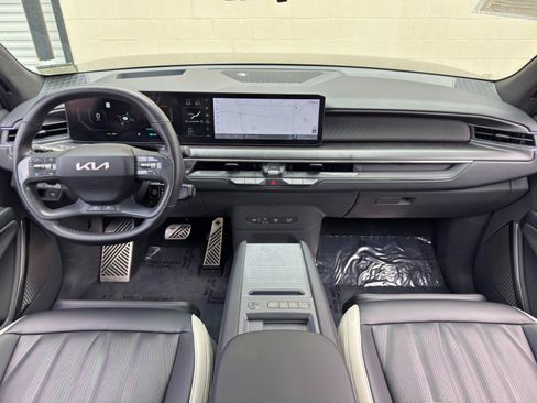 Used 2024 Kia EV9 GT-Line AWD/4WD image 13