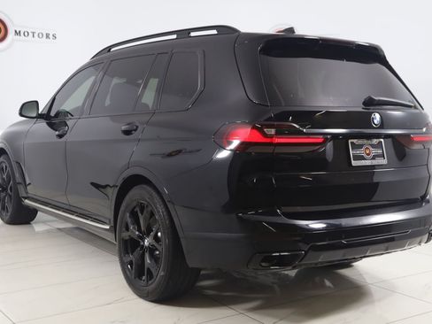 Used 2022 BMW X7 xDrive40i w/ Premium Package AWD/4WD image 4